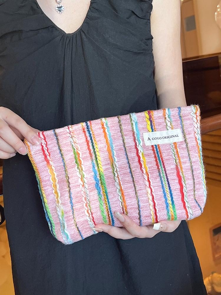 Woolen Striped Makeup Bag Women Travel Portable Skincare Organizer Women s Clutch Bag Inner Bags Travel Packing Cubes Wash Bag рожевий
Woolen Striped Makeup Bag Women Travel Portable Skincare Organizer Women s Clutch Bag Inner Bags Travel Packing Cubes Wash Bag рожевий