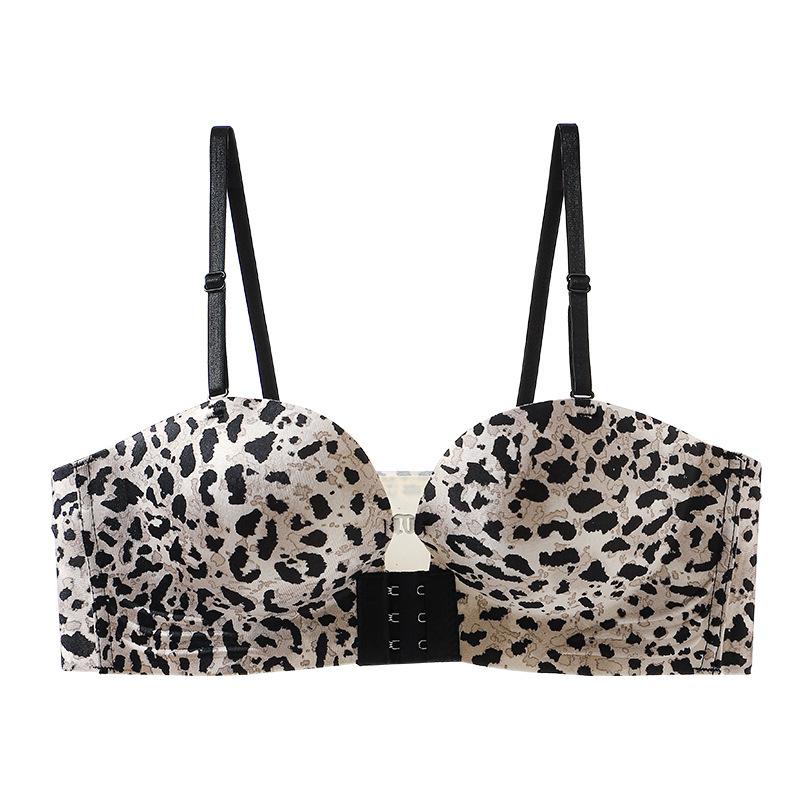 Sexy leopard print front buckle strapless thick cup small chest gathering underwear top support beautiful back non-slip and anti-sagging 32/70ab through cup
Sexy leopard print front buckle strapless thick cup small chest gathering underwear top support beautiful back non-slip and anti-sagging 32/70ab through cup
