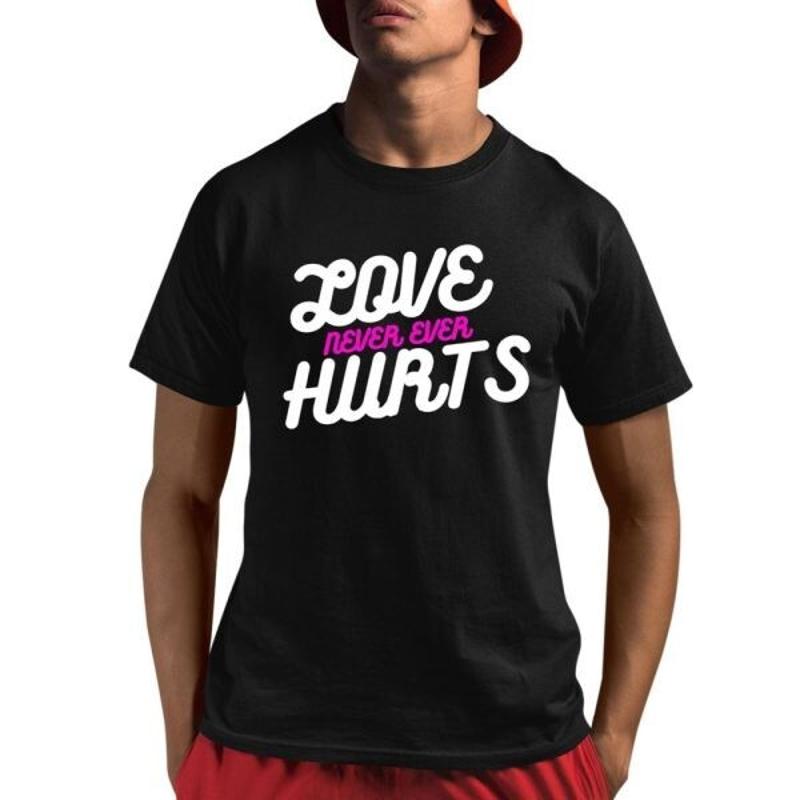 Never Ever Hurts T Shirt 5XL різнокольоровий
Never Ever Hurts T Shirt 5XL різнокольоровий