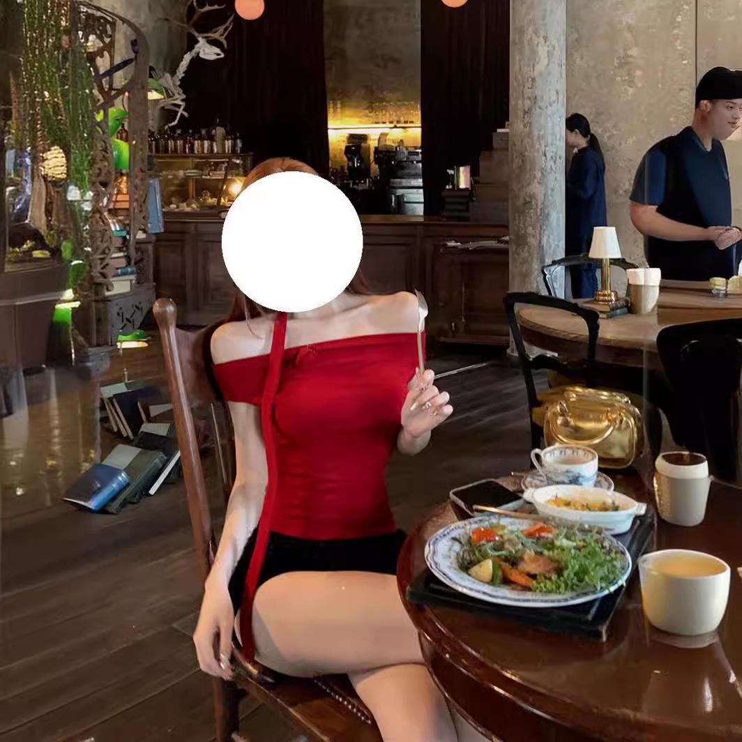 Women s Summer Floral Off-the-Shoulder Bodycon Ruched T-Shirt - Red. S червоний
Women s Summer Floral Off-the-Shoulder Bodycon Ruched T-Shirt - Red. S червоний