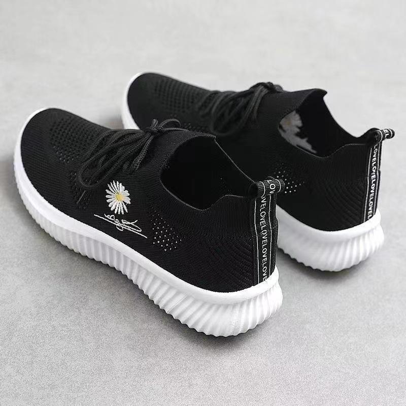 Summer women s shoes new large mesh versatile hollow breathable sports shoes casual fashion shoes 40
Summer women s shoes new large mesh versatile hollow breathable sports shoes casual fashion shoes 40