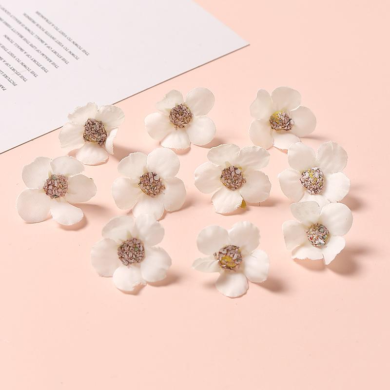 5Pcs White Series Artificial Rose Combination Room Table Decoration Outdoor Party Wedding Decoration DIY Wreath Accessories
5Pcs White Series Artificial Rose Combination Room Table Decoration Outdoor Party Wedding Decoration DIY Wreath Accessories