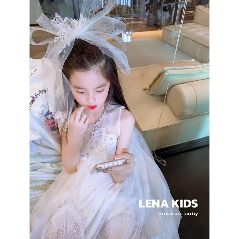 LENAKIDS Elegant Floral Summer Princess Dress Size 100 (Height 95-105cm)
LENAKIDS Elegant Floral Summer Princess Dress Size 100 (Height 95-105cm)