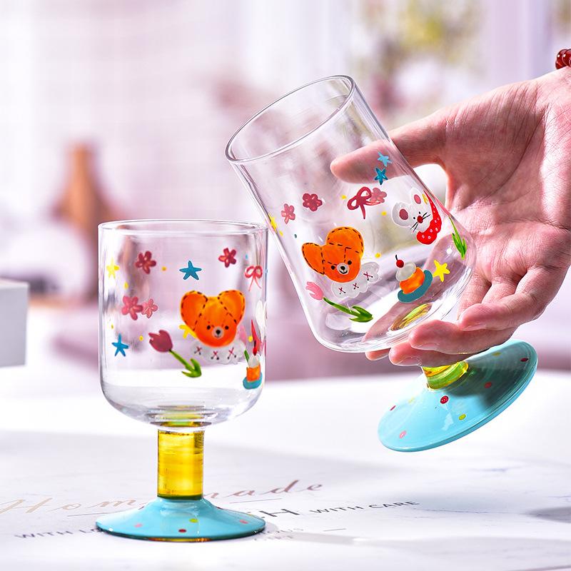 Holiday gift hand drawn cute cartoon bear cup, high footed cup, party red wine cup, glass ice cream cup 301-400ml
Holiday gift hand drawn cute cartoon bear cup, high footed cup, party red wine cup, glass ice cream cup 301-400ml