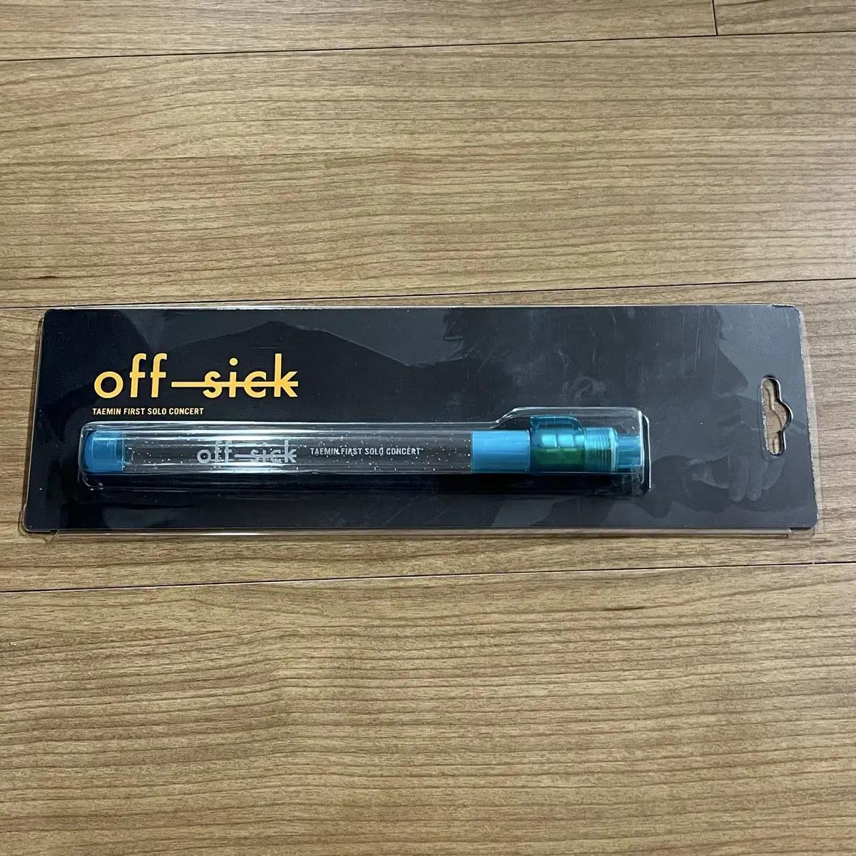 Shinee Тэмин Концертный лайтстик Фан-лайт
Shinee Тэмин Концертный лайтстик Фан-лайт