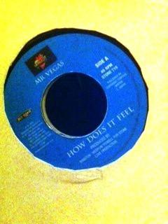 7inch Record MR. VEGAS / ELEPHANT MAN & FIRE STE - How Does It Feel / Wha Mek STONE719 Stone Love Move 2000 UK Reggae, Ska & Dub Used
7inch Record MR. VEGAS / ELEPHANT MAN & FIRE STE - How Does It Feel / Wha Mek STONE719 Stone Love Move 2000 UK Reggae, Ska & Dub Used