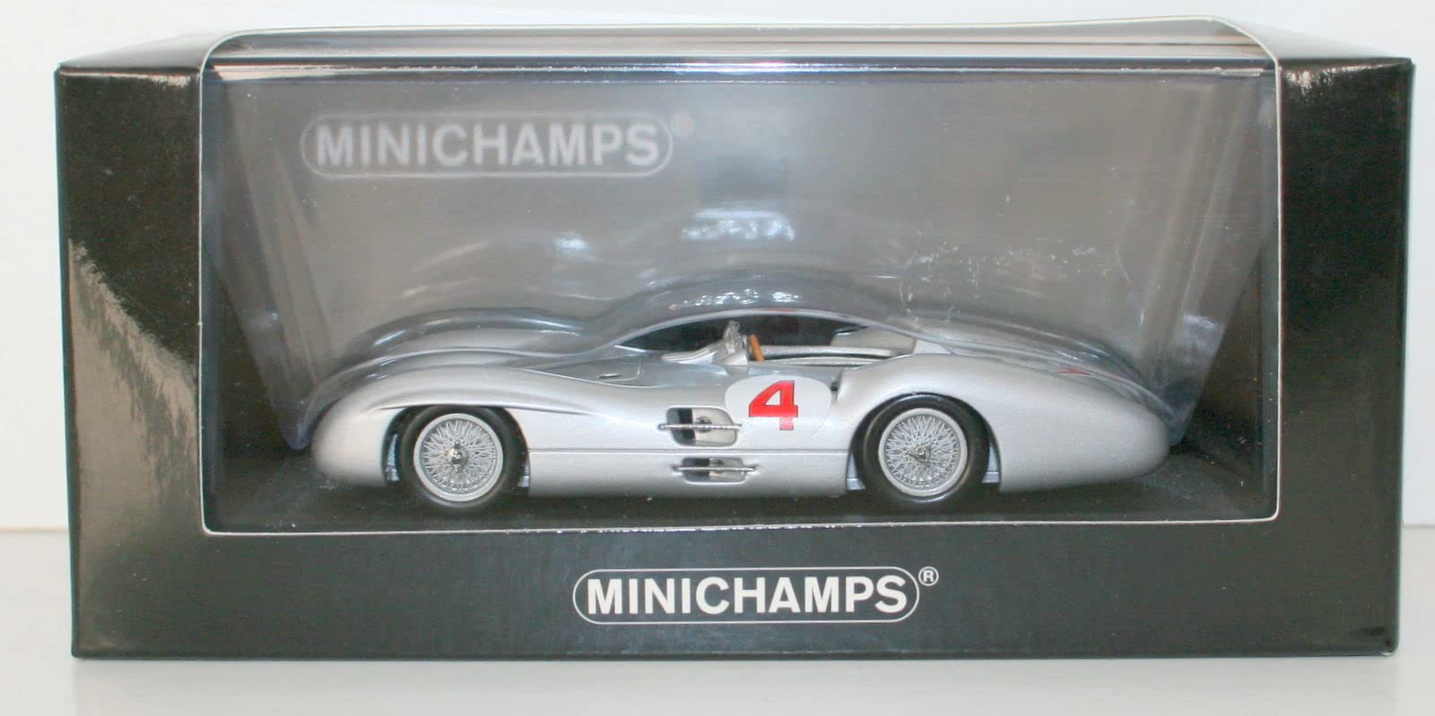 Minichamps DP Mercedes W196 Berlin GP 1954 Winner Завершенный продукт 1/43 серебряный
Minichamps DP Mercedes W196 Berlin GP 1954 Winner Завершенный продукт 1/43 серебряный