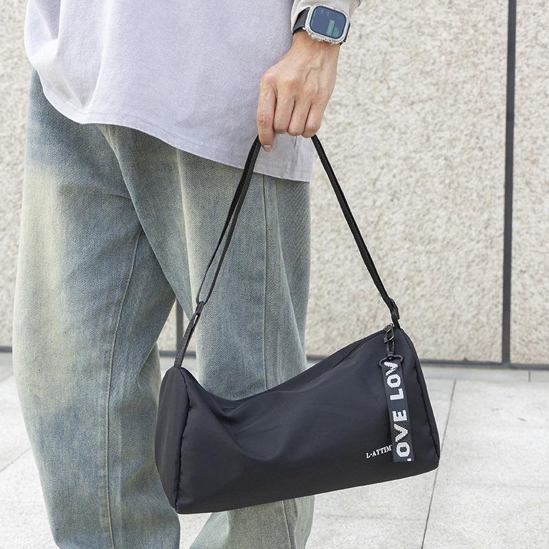 Travel Bag, Men s, Sports, Lightweight, Outdoor, Crossbody Bag, Men s Style, Large Capacity, Luggage Bag, Shoulder Bag 30*15*17CM чорний
Travel Bag, Men s, Sports, Lightweight, Outdoor, Crossbody Bag, Men s Style, Large Capacity, Luggage Bag, Shoulder Bag 30*15*17CM чорний