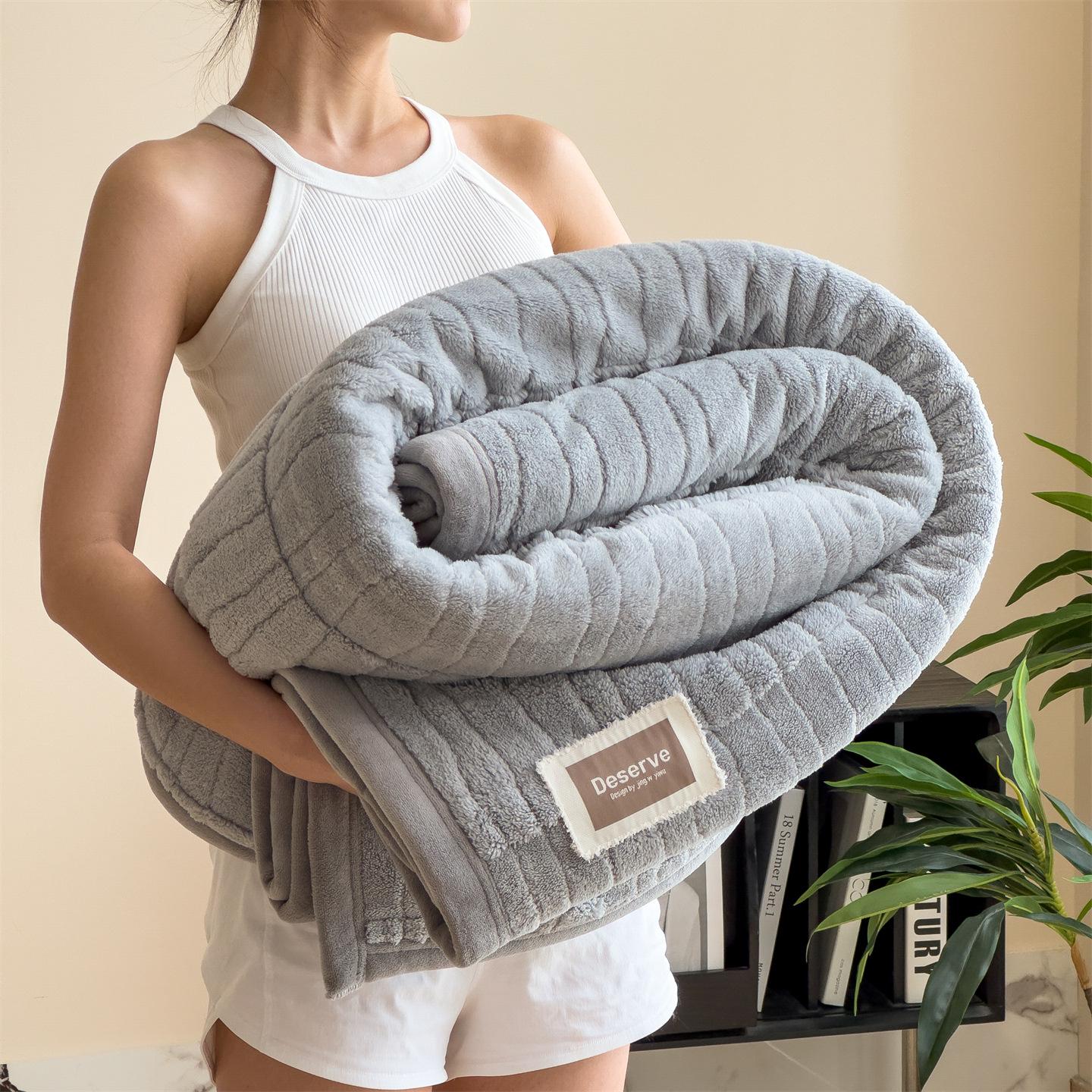 Yunxi Velvet Double-Sided Plush Blanket - All-Season, Thickened Winter Style for Mother and Baby 100*150cm Single Blanket
Yunxi Velvet Double-Sided Plush Blanket - All-Season, Thickened Winter Style for Mother and Baby 100*150cm Single Blanket