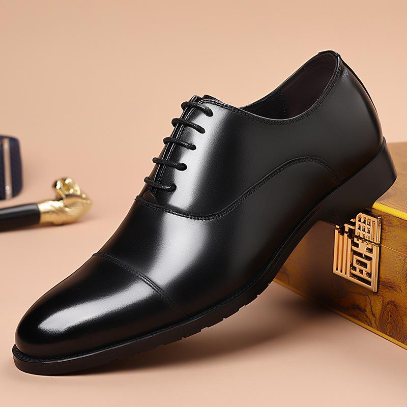 Spot business dress leather shoes men s three joints Oxford shoes first layer cowhide tip one piece 38 чёрный
Spot business dress leather shoes men s three joints Oxford shoes first layer cowhide tip one piece 38 чёрный