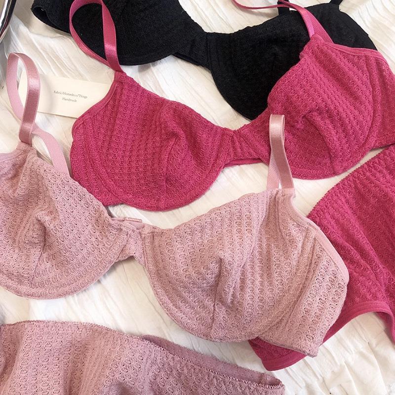 Сексуальное женское французское ультратонкое нижнее белье для большой груди, бюстгальтер маленького размера, дышащий, предотвращающий провисание груди, чашка L розы красного
Сексуальное женское французское ультратонкое нижнее белье для большой груди, бюстгальтер маленького размера, дышащий, предотвращающий провисание груди, чашка L розы красного