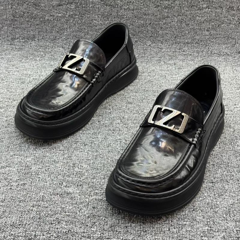 New men s shoes lazy business hollow casual leather shoes men s loafers thick-soled versatile cowhide breathable Doudou shoes 44
New men s shoes lazy business hollow casual leather shoes men s loafers thick-soled versatile cowhide breathable Doudou shoes 44