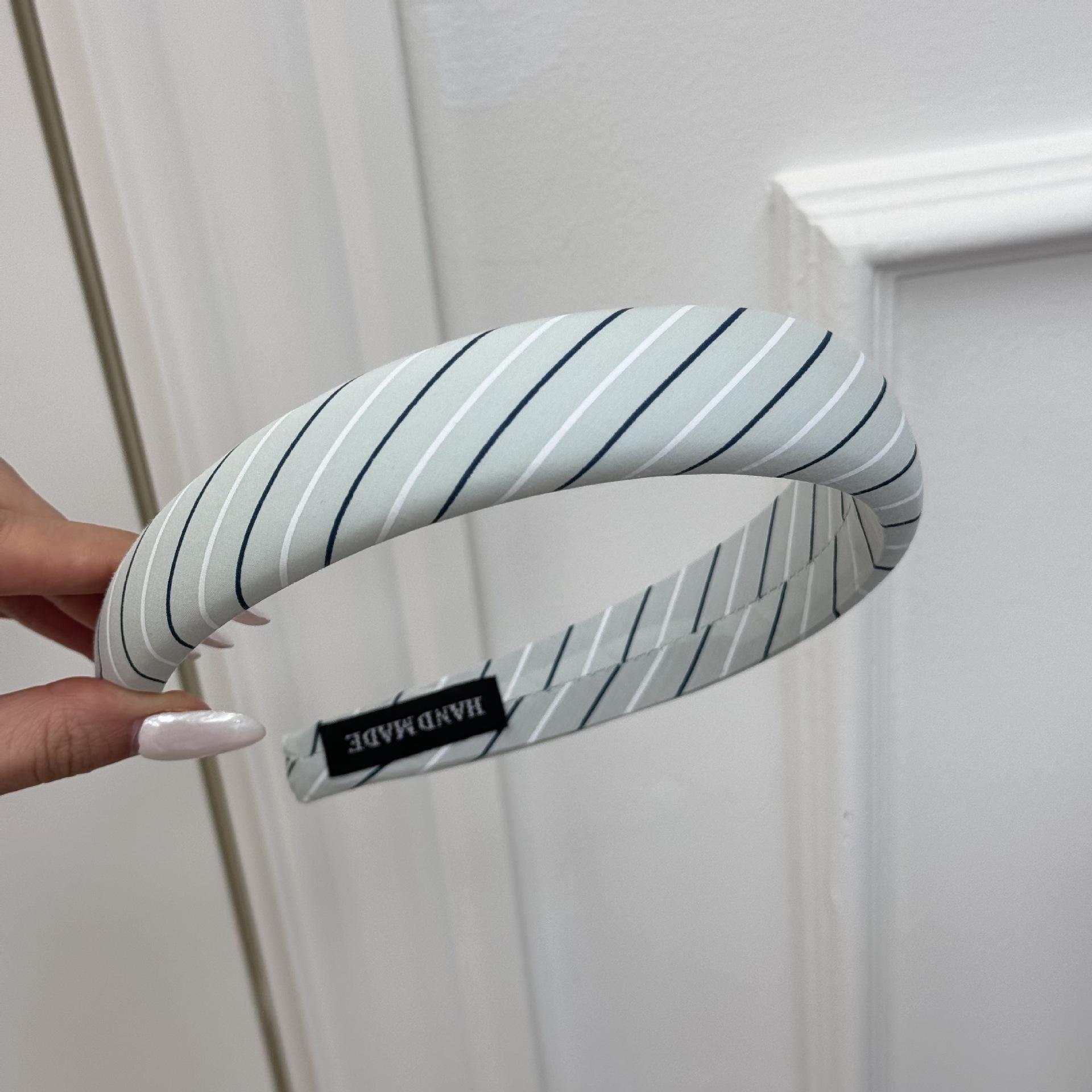 Повязки на голову для женщин, для девочек, для йоги, винтажные, популярные, ведущие модные, обруч, для макияжа, корейские, для умывания, милые, k-pop, новинки, подарок
Повязки на голову для женщин, для девочек, для йоги, винтажные, популярные, ведущие модные, обруч, для макияжа, корейские, для умывания, милые, k-pop, новинки, подарок