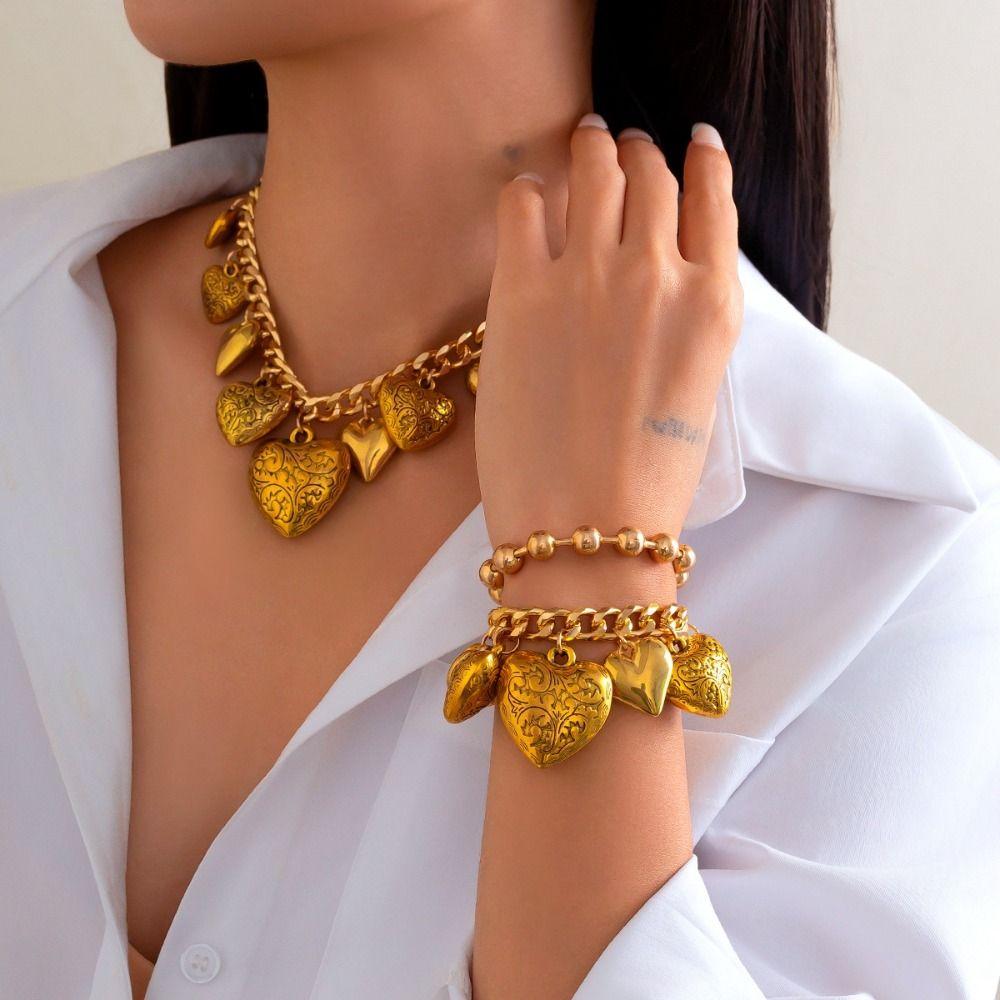 Elegant Metal Heart Bracelet Exaggerate Vintage Jewelry Fashion Heart Pendant Necklace Party Gold Bracelet
Elegant Metal Heart Bracelet Exaggerate Vintage Jewelry Fashion Heart Pendant Necklace Party Gold Bracelet