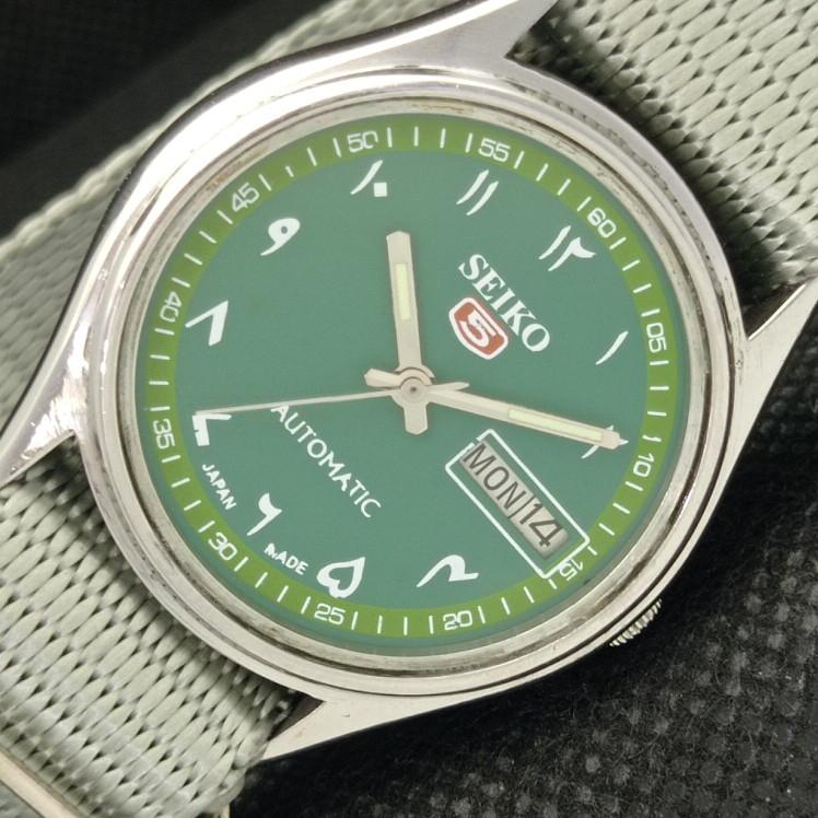 USED VINTAGE SEIKO 5 AUTO 6309A JAPAN MENS ARABIC GREEN WATCH 608g-a316420-2 SKU608g-a316420
USED VINTAGE SEIKO 5 AUTO 6309A JAPAN MENS ARABIC GREEN WATCH 608g-a316420-2 SKU608g-a316420
