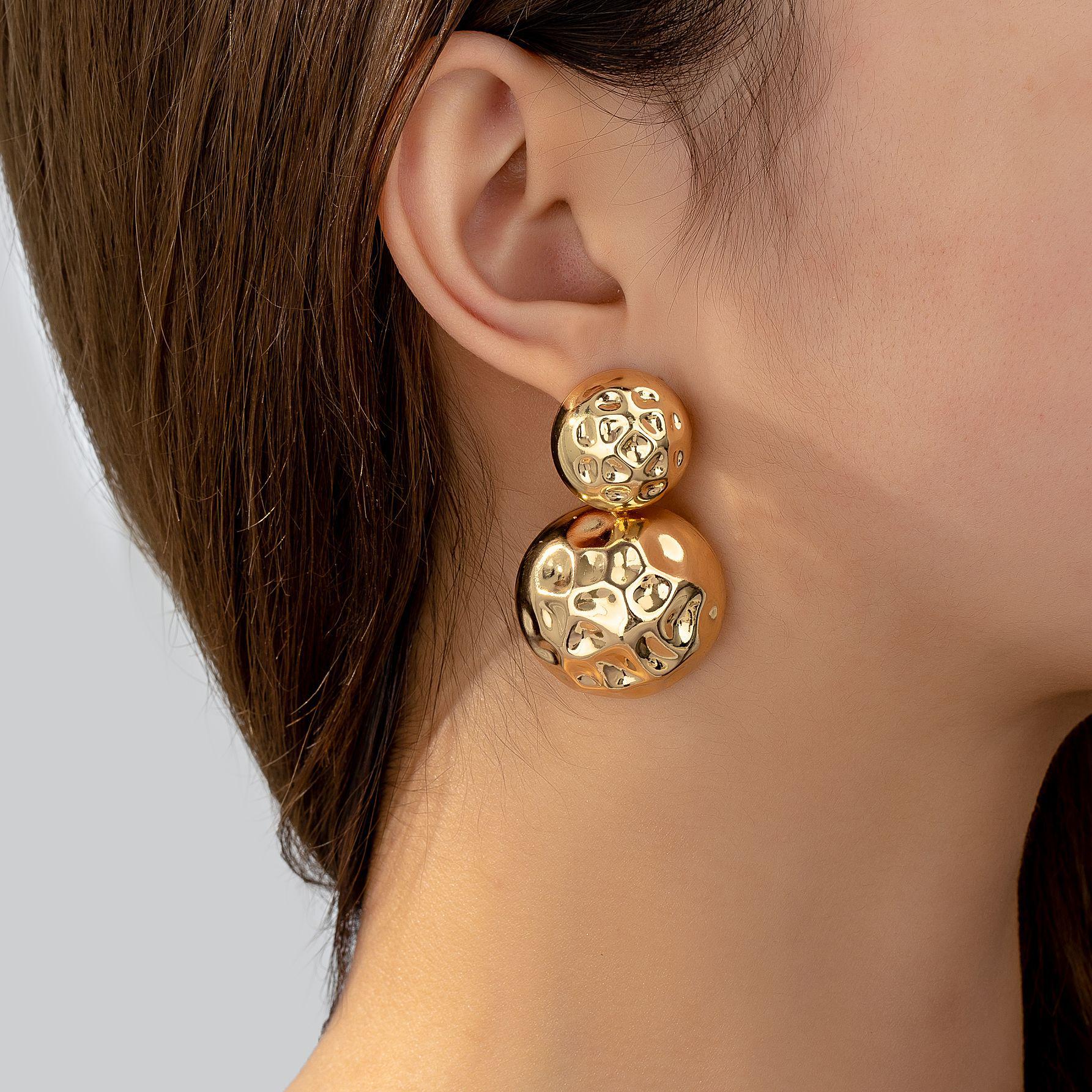 Chic Large & Small Round Earrings: Elegant, Versatile, and Perfect for Parties or Everyday Wear
Chic Large & Small Round Earrings: Elegant, Versatile, and Perfect for Parties or Everyday Wear