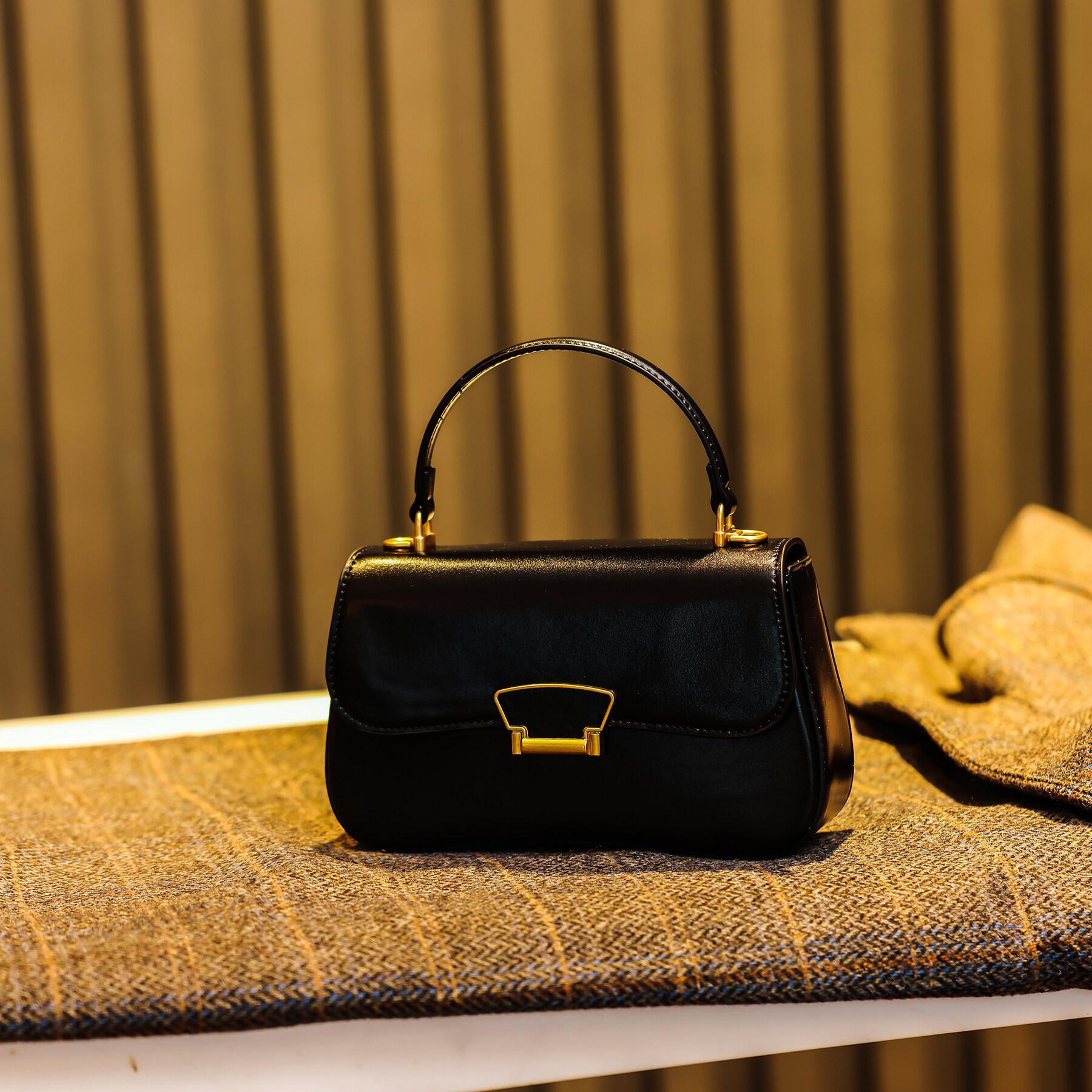 2024 Winter New Niche Design Handbag, Fashionable Commuting Versatile High-End Single Shoulder Crossbody Small Square Bag чёрный
2024 Winter New Niche Design Handbag, Fashionable Commuting Versatile High-End Single Shoulder Crossbody Small Square Bag чёрный