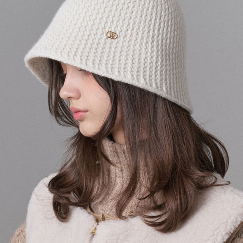 WHITE SANDS Wool Blend Knit Hat Bellobo (4 colors) Ivory_Free
WHITE SANDS Wool Blend Knit Hat Bellobo (4 colors) Ivory_Free