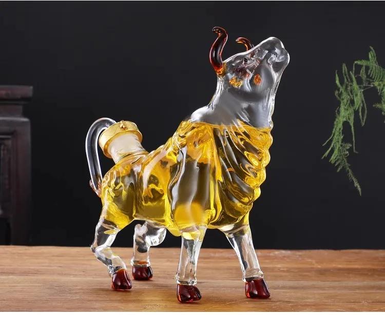 Thickened bull glass bubbly bottle Creative Craft Whiskey decanter Family drink gift glass
Thickened bull glass bubbly bottle Creative Craft Whiskey decanter Family drink gift glass