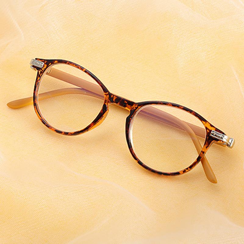 1915 Anti-Blue Glasses Women S Retro Oval Frame Ultra-Light High Definition Reading Glasses For The Elderly Reading glasses +400 degrees
1915 Anti-Blue Glasses Women S Retro Oval Frame Ultra-Light High Definition Reading Glasses For The Elderly Reading glasses +400 degrees