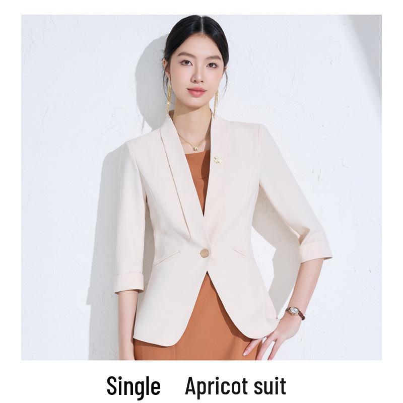 Женский черный блейзер без воротника маленького размера, комплект из двух предметов - Коллекция весна/осень 2025 XXXL
Женский черный блейзер без воротника маленького размера, комплект из двух предметов - Коллекция весна/осень 2025 XXXL