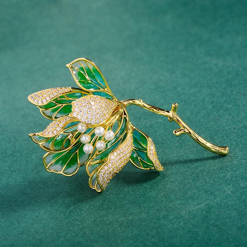 Fashionable Hibiscus Brooch With Elegant Temperament And Atmospheric Style Clothing Accessories And Bras
Fashionable Hibiscus Brooch With Elegant Temperament And Atmospheric Style Clothing Accessories And Bras