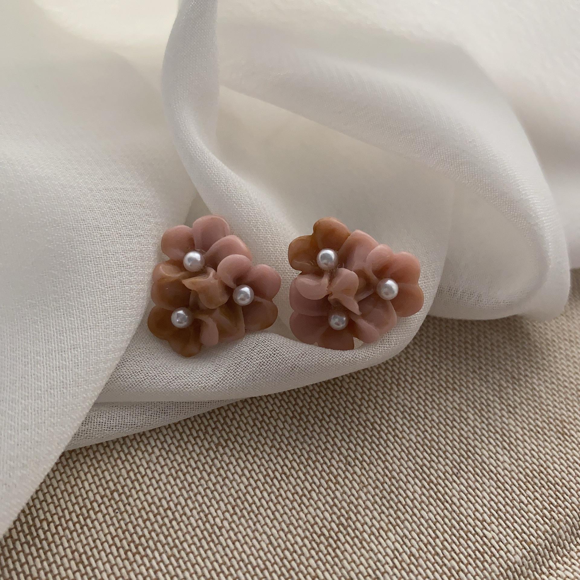 Французские ретро уникальные цветные серьги-гвоздики Dopamine Flower Color универсальные серьги Sweet Temperament для женщин
Французские ретро уникальные цветные серьги-гвоздики Dopamine Flower Color универсальные серьги Sweet Temperament для женщин