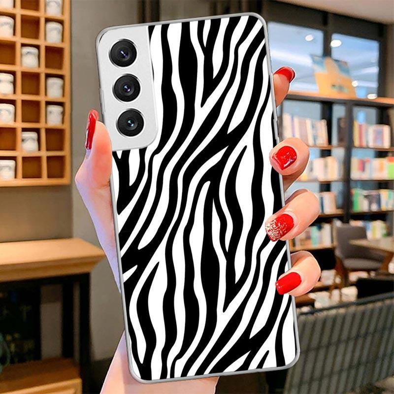 Zebra Stripe Black White Cover Phone Case For Samsung Galaxy S26 S25 Edge S24 Ultra S23 S22 Plus S21 S20 FE Soft Fundas Shell Ga Samsung S24
Zebra Stripe Black White Cover Phone Case For Samsung Galaxy S26 S25 Edge S24 Ultra S23 S22 Plus S21 S20 FE Soft Fundas Shell Ga Samsung S24