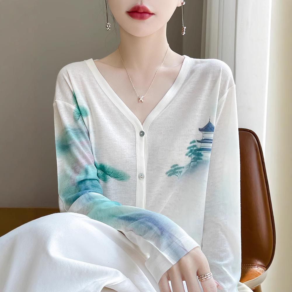 Women s Spring/Summer Tencel V-Neck Sun Protection Cardigan with Dye Print M for 90-100 lbs
Women s Spring/Summer Tencel V-Neck Sun Protection Cardigan with Dye Print M for 90-100 lbs