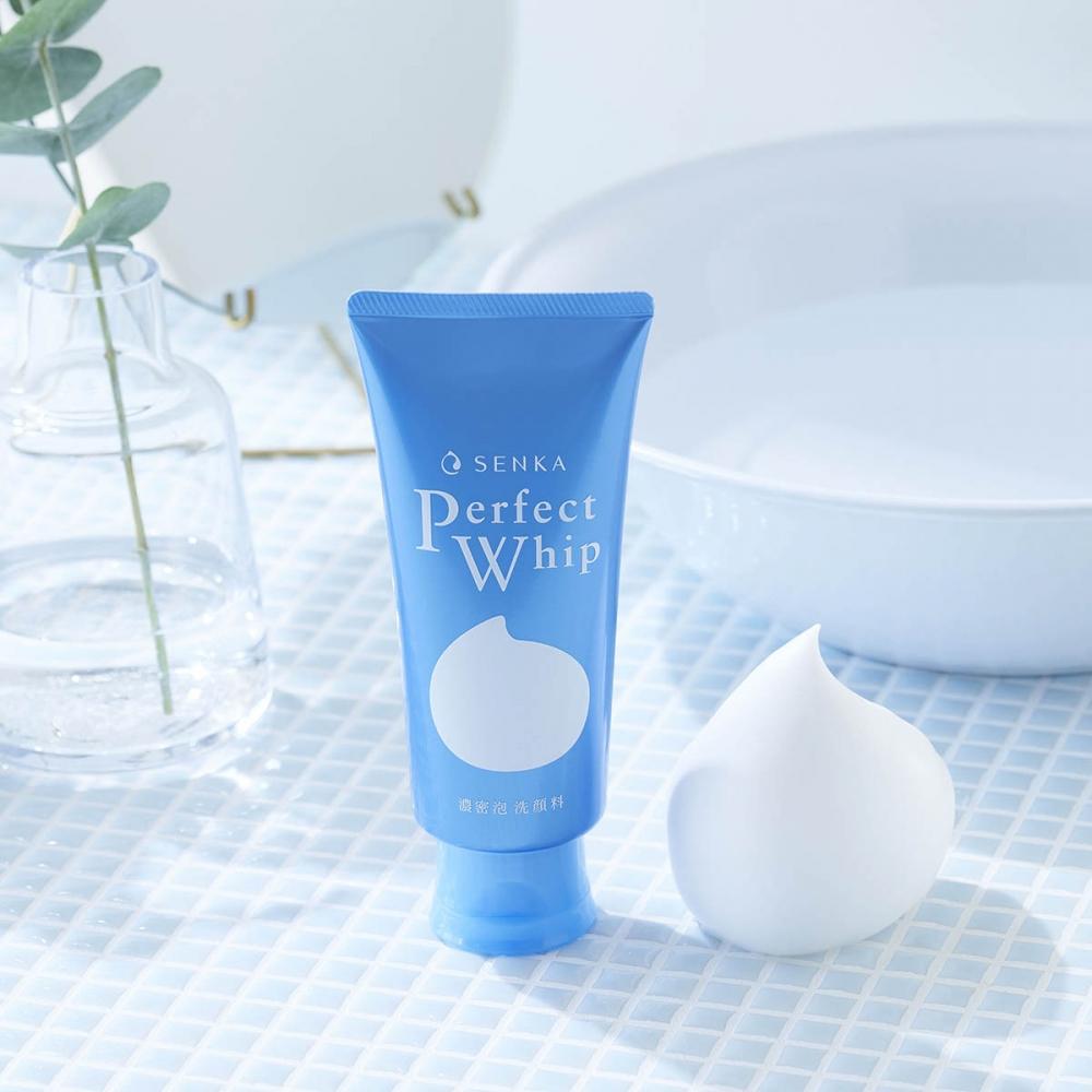 Senka Perfect Whip Facial Wash 120g x 3
Senka Perfect Whip Facial Wash 120g x 3