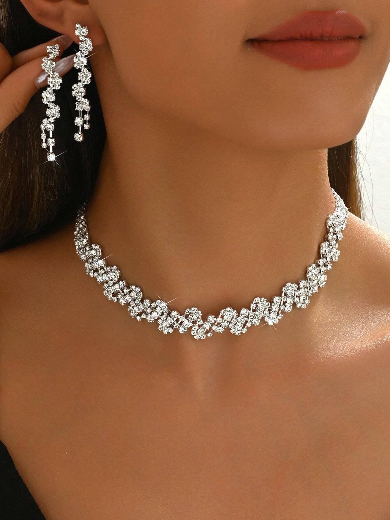 Fashion Rhinestone Necklace Set 4 - Piece Irregular Shape Minimalist Jewelry for Women Daily Wear option 1 серебряный
Fashion Rhinestone Necklace Set 4 - Piece Irregular Shape Minimalist Jewelry for Women Daily Wear option 1 серебряный