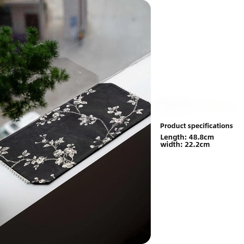 New Chinese Style Brocade Tea Mat Green Zen Double Sided Pad Elegant One Person Tea Table Runner
New Chinese Style Brocade Tea Mat Green Zen Double Sided Pad Elegant One Person Tea Table Runner