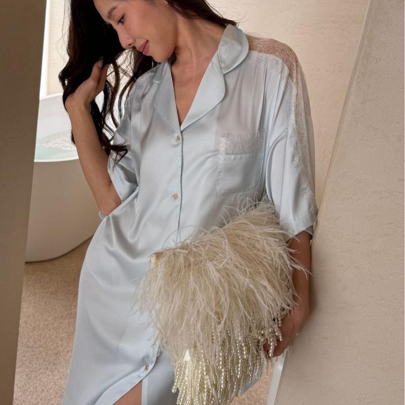 Silkworm Weisi s new light luxury ice silk loungewear women s jacquard cardigan simulated silk pajamas spring and summer French sleep one size fits all
Silkworm Weisi s new light luxury ice silk loungewear women s jacquard cardigan simulated silk pajamas spring and summer French sleep one size fits all