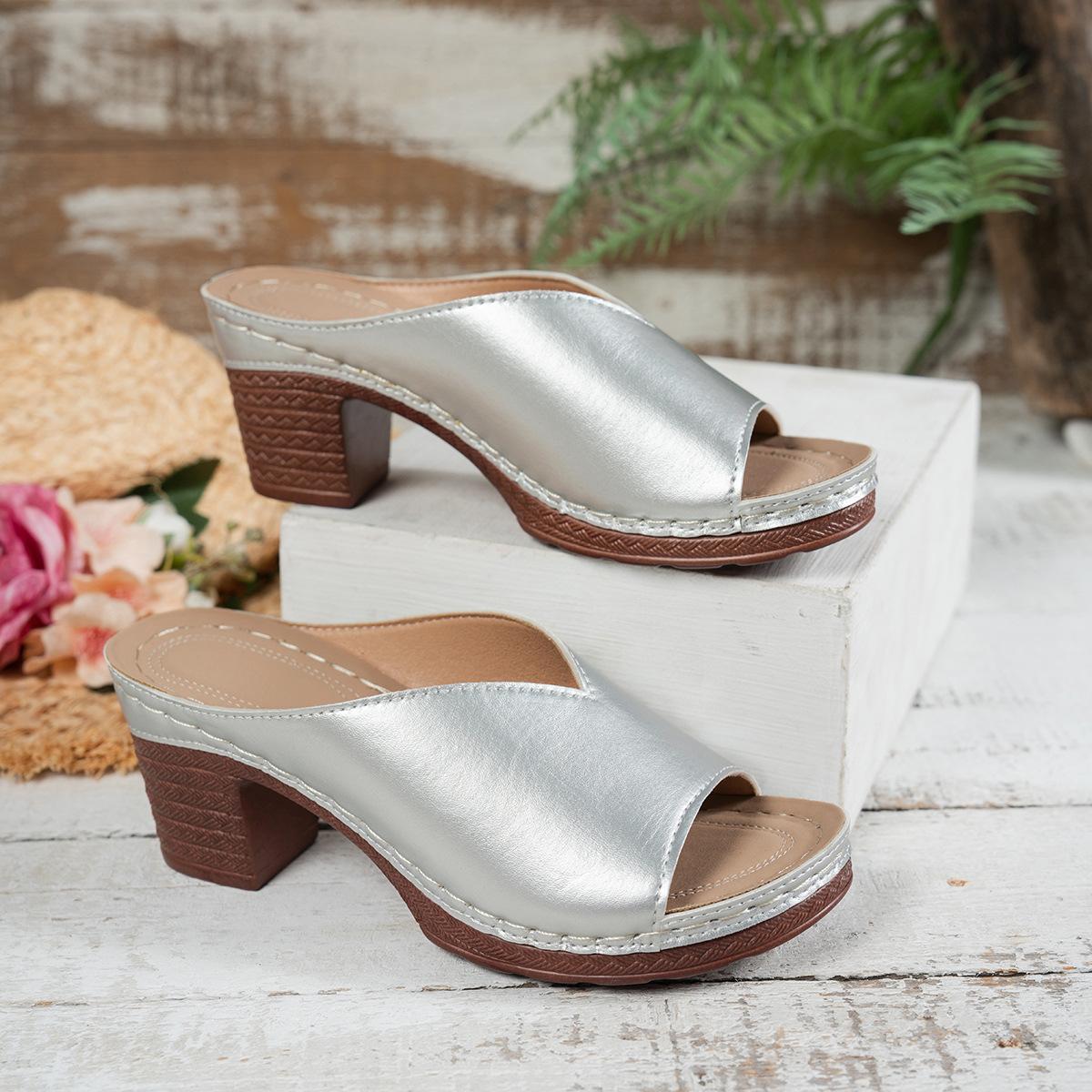 Large size thick high-heeled slippers women s new sandals in summer 2025 women s popular light outer sandals 43 серебряный
Large size thick high-heeled slippers women s new sandals in summer 2025 women s popular light outer sandals 43 серебряный