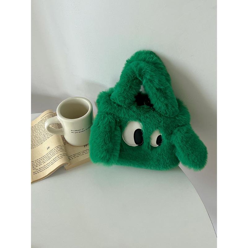 Cute cartoon plush big-eyed puppy handbag women s new autumn and winter niche one-shoulder messenger furry bag зелёный
Cute cartoon plush big-eyed puppy handbag women s new autumn and winter niche one-shoulder messenger furry bag зелёный