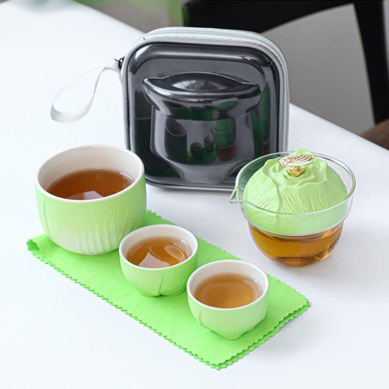 Portable Ceramic Travel Tea Set, Kungfu Tea Set in the Shape of Dishes, a Pot of 3 Cup Express Cup Tea Set, Outdoor Kungfu Tea S світло-сірого кольору
Portable Ceramic Travel Tea Set, Kungfu Tea Set in the Shape of Dishes, a Pot of 3 Cup Express Cup Tea Set, Outdoor Kungfu Tea S світло-сірого кольору