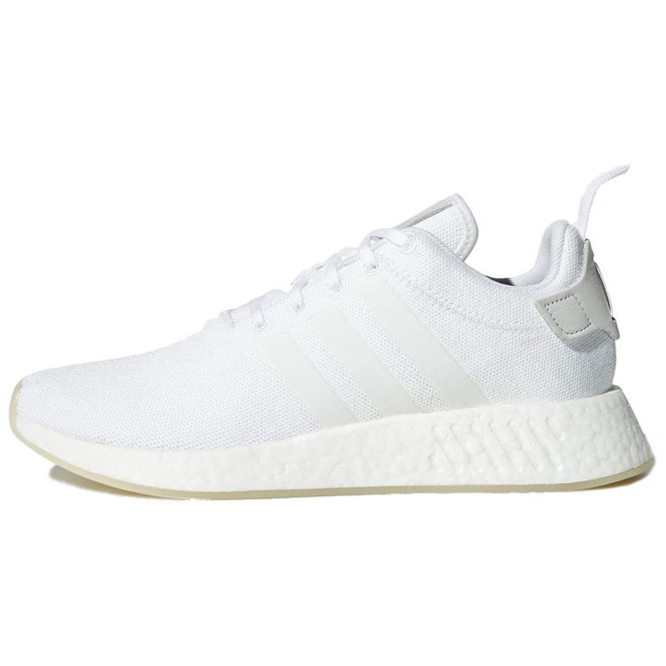 NMD_R2 Бегущий белый CQ2401
NMD_R2 Бегущий белый CQ2401