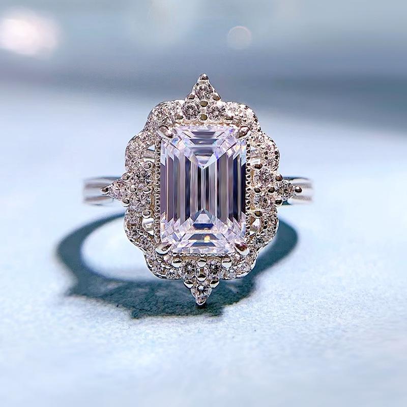 Hui Zhi Yi 2023 S925 Silver Green Zircon White Diamond Ring - European & American Fashion Style for Women Size 9
Hui Zhi Yi 2023 S925 Silver Green Zircon White Diamond Ring - European & American Fashion Style for Women Size 9
