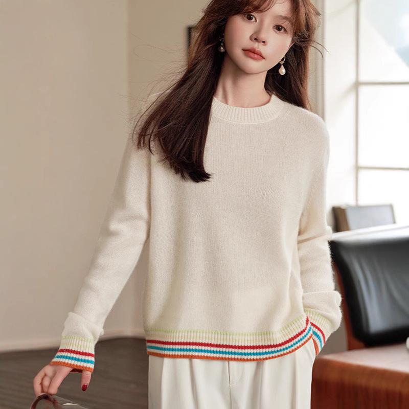 Women s Pure Cashmere Color Block Trim Pullover Sweater - Thickened Round Neck for Autumn & Winter, Loose Fit Large
Women s Pure Cashmere Color Block Trim Pullover Sweater - Thickened Round Neck for Autumn & Winter, Loose Fit Large