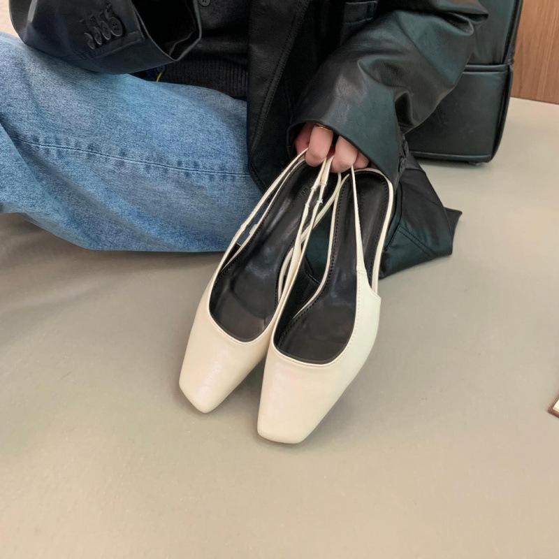 Босоножки с ремешком сзади, с закрытым носком, туфельки феи, новинка 2025, простые и модные, весенне-летние, красивые, на среднем каблуке, босоножки Мэри Джейн 39 абрикосовый
Босоножки с ремешком сзади, с закрытым носком, туфельки феи, новинка 2025, простые и модные, весенне-летние, красивые, на среднем каблуке, босоножки Мэри Джейн 39 абрикосовый