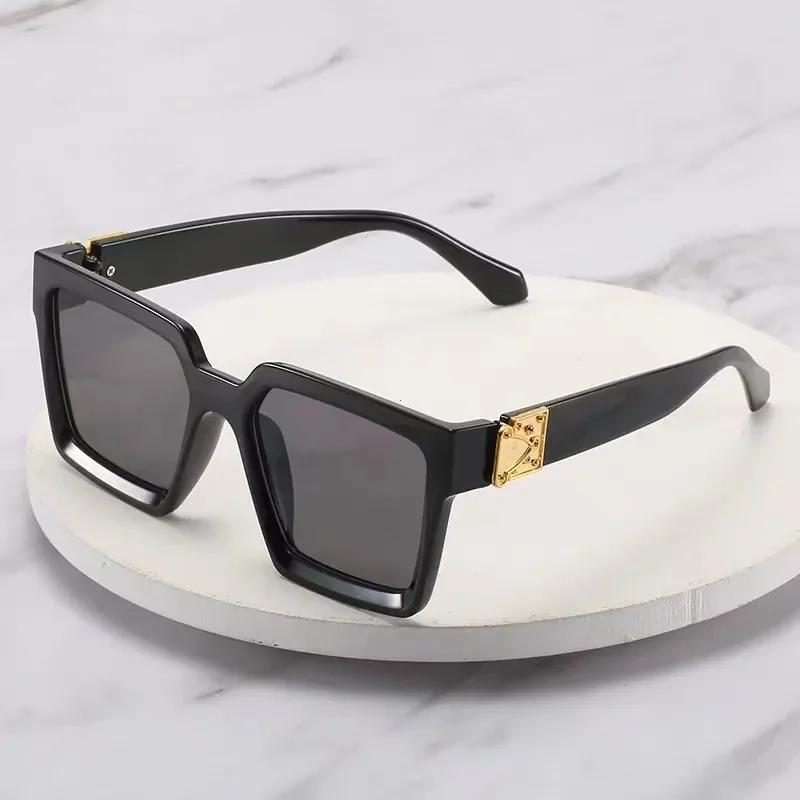Fashion 2024 New Vintage Square Sunglasses Women/men Brand Designer Sun Glasses for Men Women Eyeglass UV400 Goggles Gafas De Sol
Fashion 2024 New Vintage Square Sunglasses Women/men Brand Designer Sun Glasses for Men Women Eyeglass UV400 Goggles Gafas De Sol
