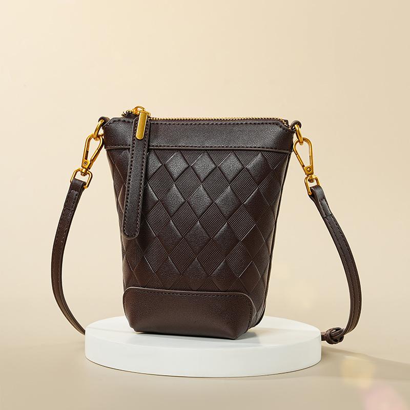 Genuine Leather Crossbody Bag Small and Lightweight, Vertical Mini Cowhide Bag Mobile Phone Bag кавовий
Genuine Leather Crossbody Bag Small and Lightweight, Vertical Mini Cowhide Bag Mobile Phone Bag кавовий