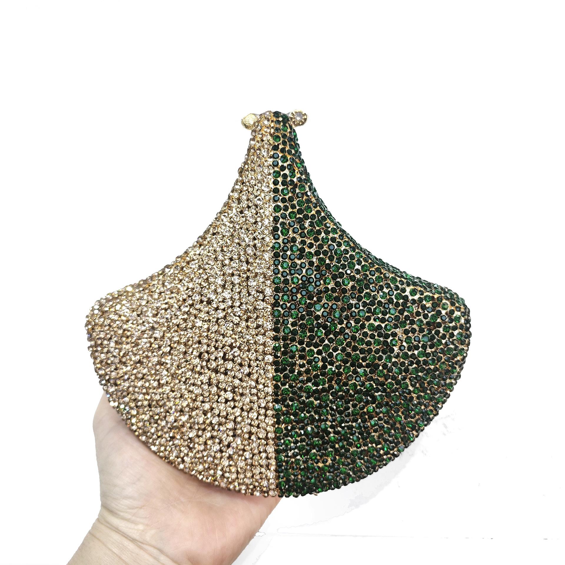 WHTUOHENG Crystal Evening Clutch Bags Luxury Wedding Party Diamond Clutches Women Sparkling Rhinestone Purses And Handbags 19cmX18cmX6cm
WHTUOHENG Crystal Evening Clutch Bags Luxury Wedding Party Diamond Clutches Women Sparkling Rhinestone Purses And Handbags 19cmX18cmX6cm