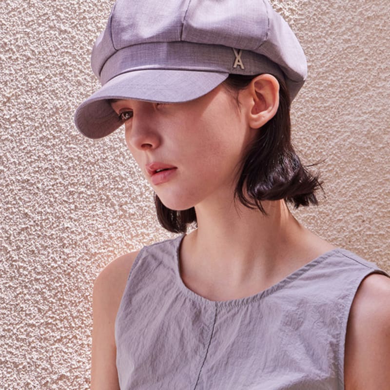 VARZAR VA Studded Newsboy Cap Gray FREE
VARZAR VA Studded Newsboy Cap Gray FREE