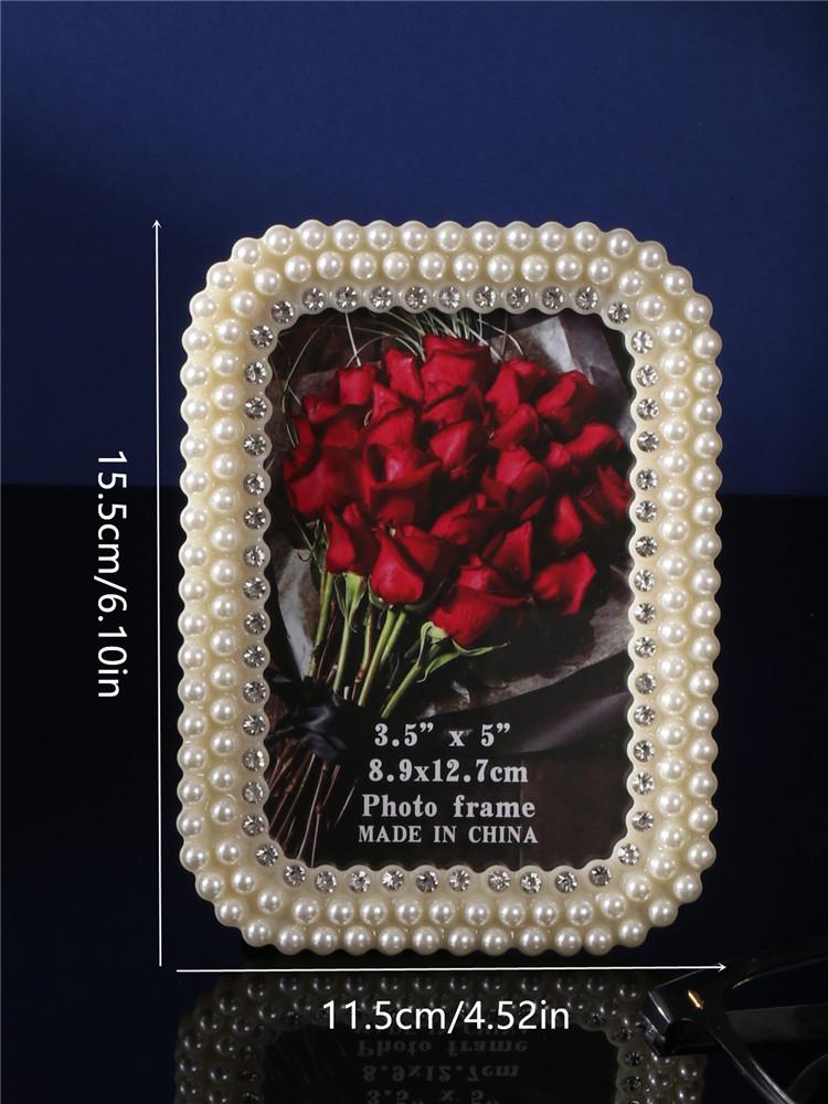 1Pcs European style pearl and diamond vintage photo frame, frame used for home, restaurant, hotel, and Christmas decoration
1Pcs European style pearl and diamond vintage photo frame, frame used for home, restaurant, hotel, and Christmas decoration