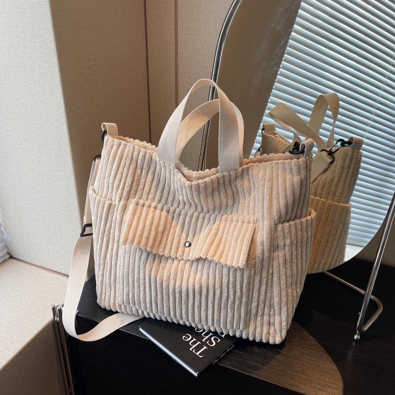 2024 Autumn/Winter Large Corduroy Tote: Korean Style Crossbody & Shoulder Bag грязно-белый
2024 Autumn/Winter Large Corduroy Tote: Korean Style Crossbody & Shoulder Bag грязно-белый
