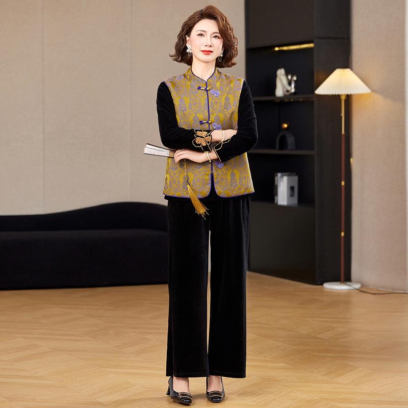 Elegant Gold Velvet Three-Piece Set for Moms in Their 40s & 50s: Vest & Top for Dignified, Stylish Wear 2XL (105-120 Jin)
Elegant Gold Velvet Three-Piece Set for Moms in Their 40s & 50s: Vest & Top for Dignified, Stylish Wear 2XL (105-120 Jin)