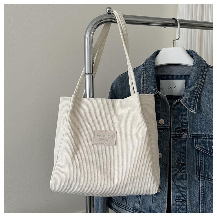 Stylish And Spacious Corduroy Tote Bag For Women With Large Capacity For Daily Use
Stylish And Spacious Corduroy Tote Bag For Women With Large Capacity For Daily Use