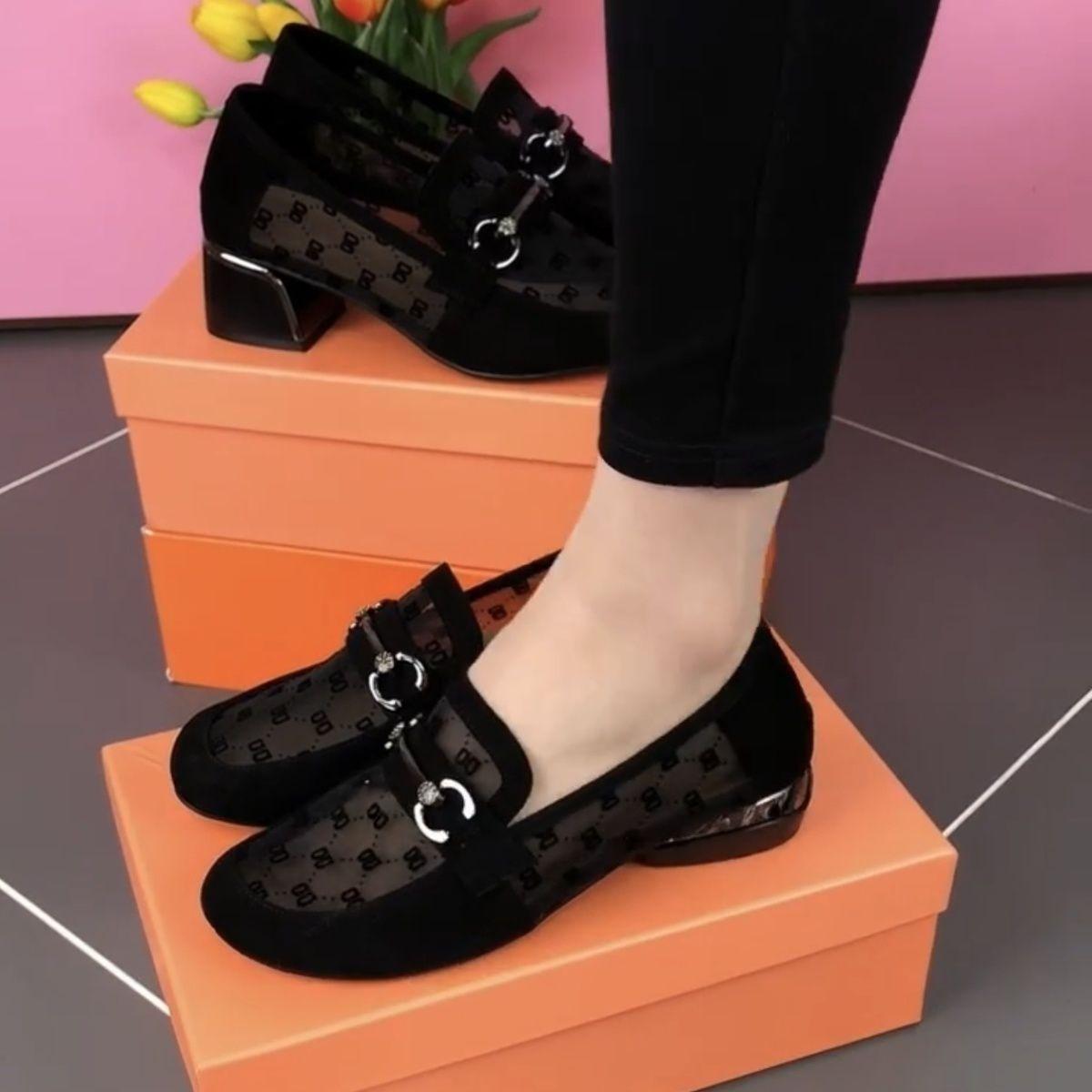 Mesh loafers women s summer 2025 new round head soft sole single shoes thick heel hollow breathable deodorant sandals 41
Mesh loafers women s summer 2025 new round head soft sole single shoes thick heel hollow breathable deodorant sandals 41