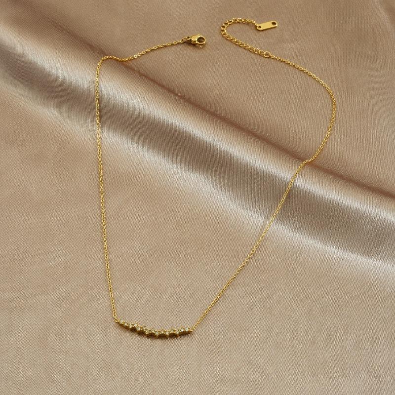 Gold Plated Delicate Necklace with Curved Bar Cubic Zirconia Pendant Fashion Jewelry for Women золотой
Gold Plated Delicate Necklace with Curved Bar Cubic Zirconia Pendant Fashion Jewelry for Women золотой